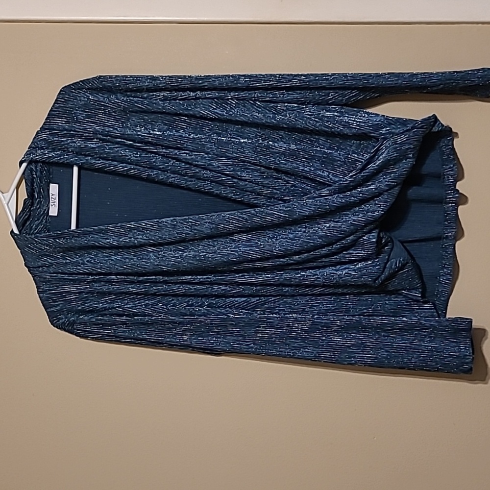 Ladies top from Suzy Nwot